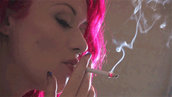 Jessica R. reccomend smokes plump pussy hairy smoke