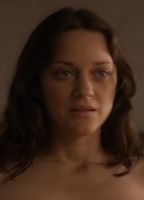 best of Explicit boobs cotillard marion boite scenes