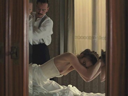 Gr8 B. reccomend keira knightley sexy compilation