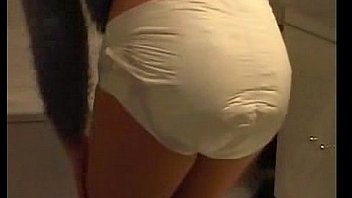 Bonbon reccomend sexy diaper girl shows pees open
