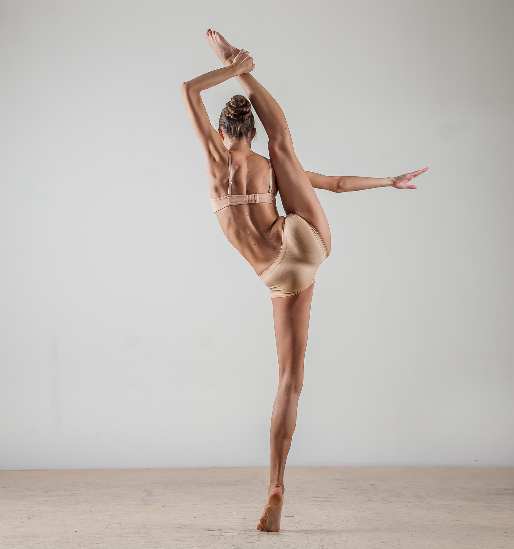 Zinger reccomend ballet dancer shows