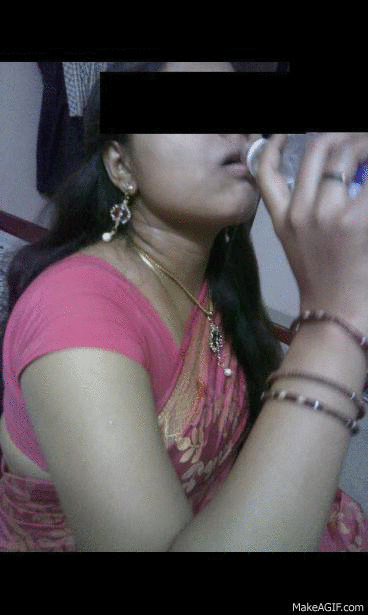 best of Mulai sexy tamil with big bra aunty