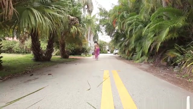 Belly dancer gets lost fucked miami