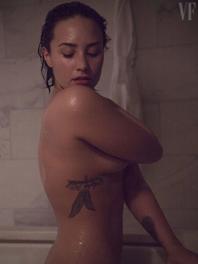 Earnie reccomend demi lovato nude here what look